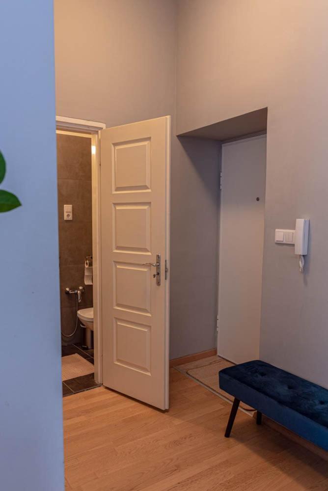 Appartamento Maria Topfive With Free Private Parking Budapest Esterno foto