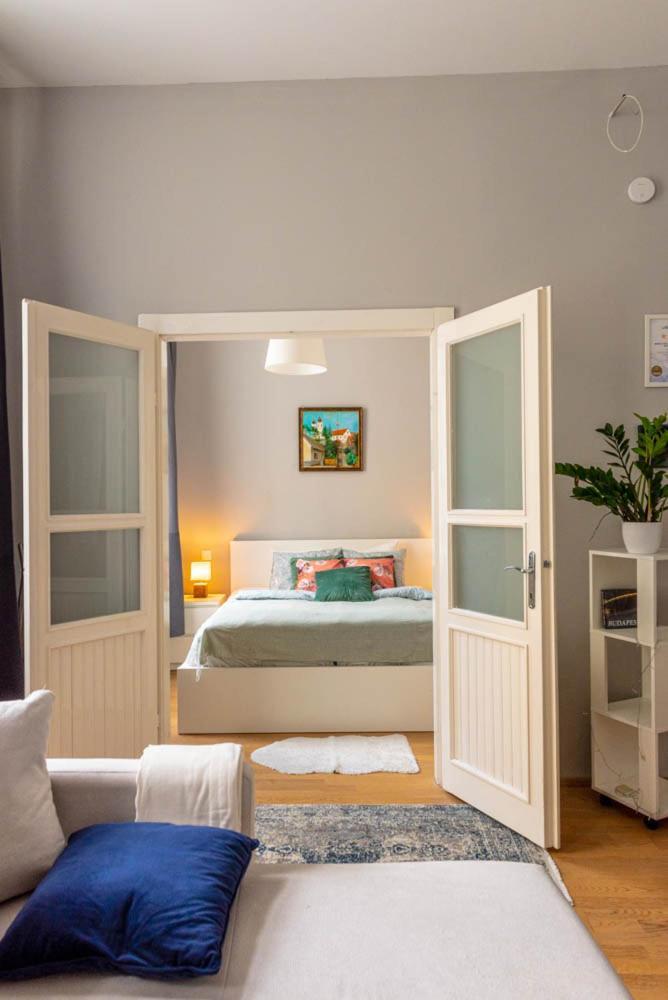 Appartamento Maria Topfive With Free Private Parking Budapest Esterno foto